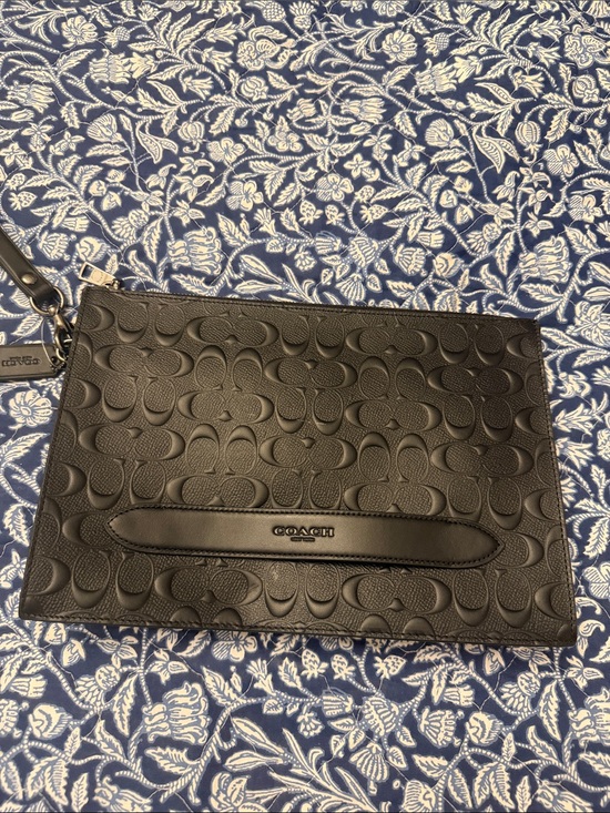 Coach Handbags - Coach Black Embossed Signature Leather Wristlet Clutch